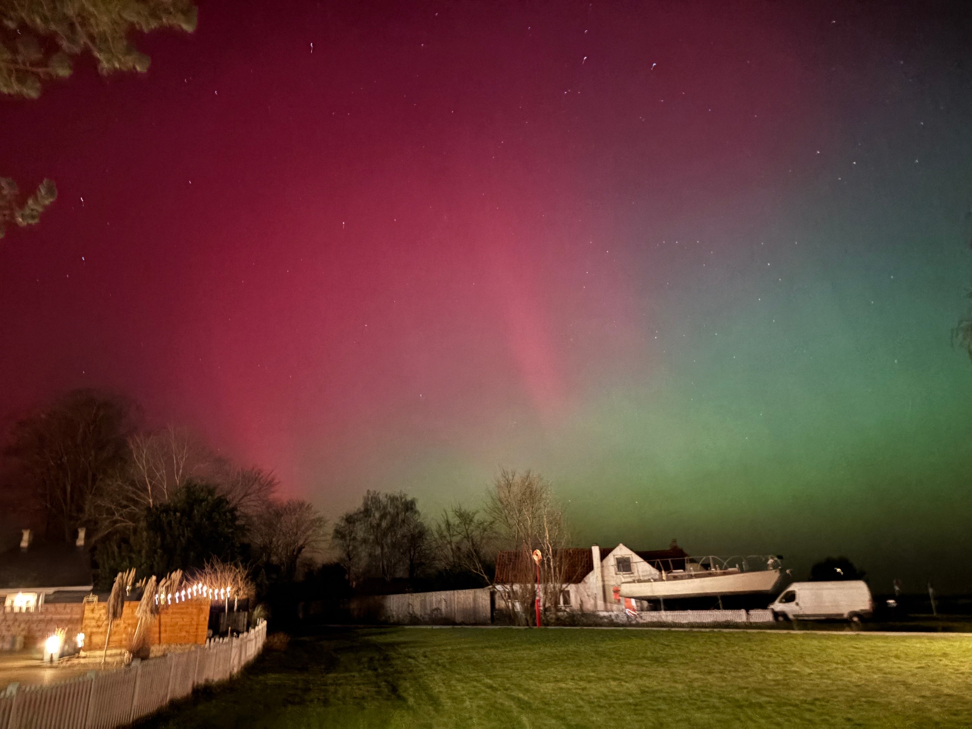 Nordlys over haven ved Bandholm Badehotel